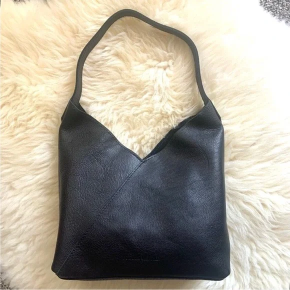 Portland Leather Bag - Picture 2 of 10